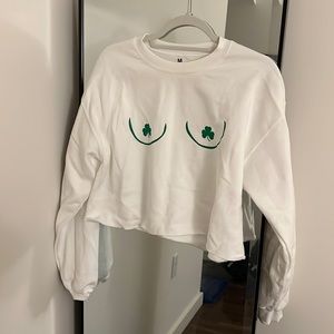 St Patrick’s themed cropped sweatshirt